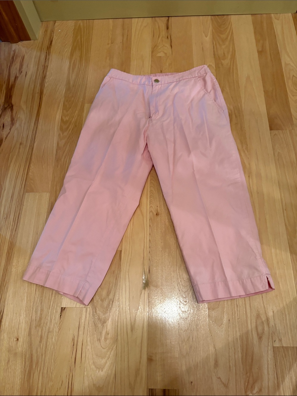 Women's Pink Capris - Classic Pull-On Style
